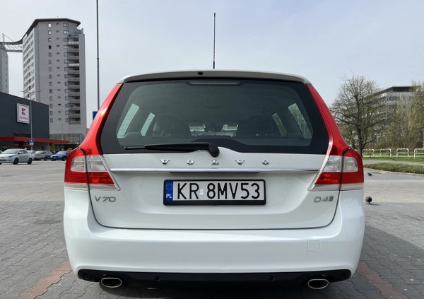 Volvo V70 cena 38000 przebieg: 421800, rok produkcji 2015 z Kraków małe 781